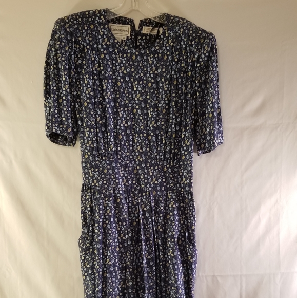 Dresses & Skirts - Floral Sunday dress